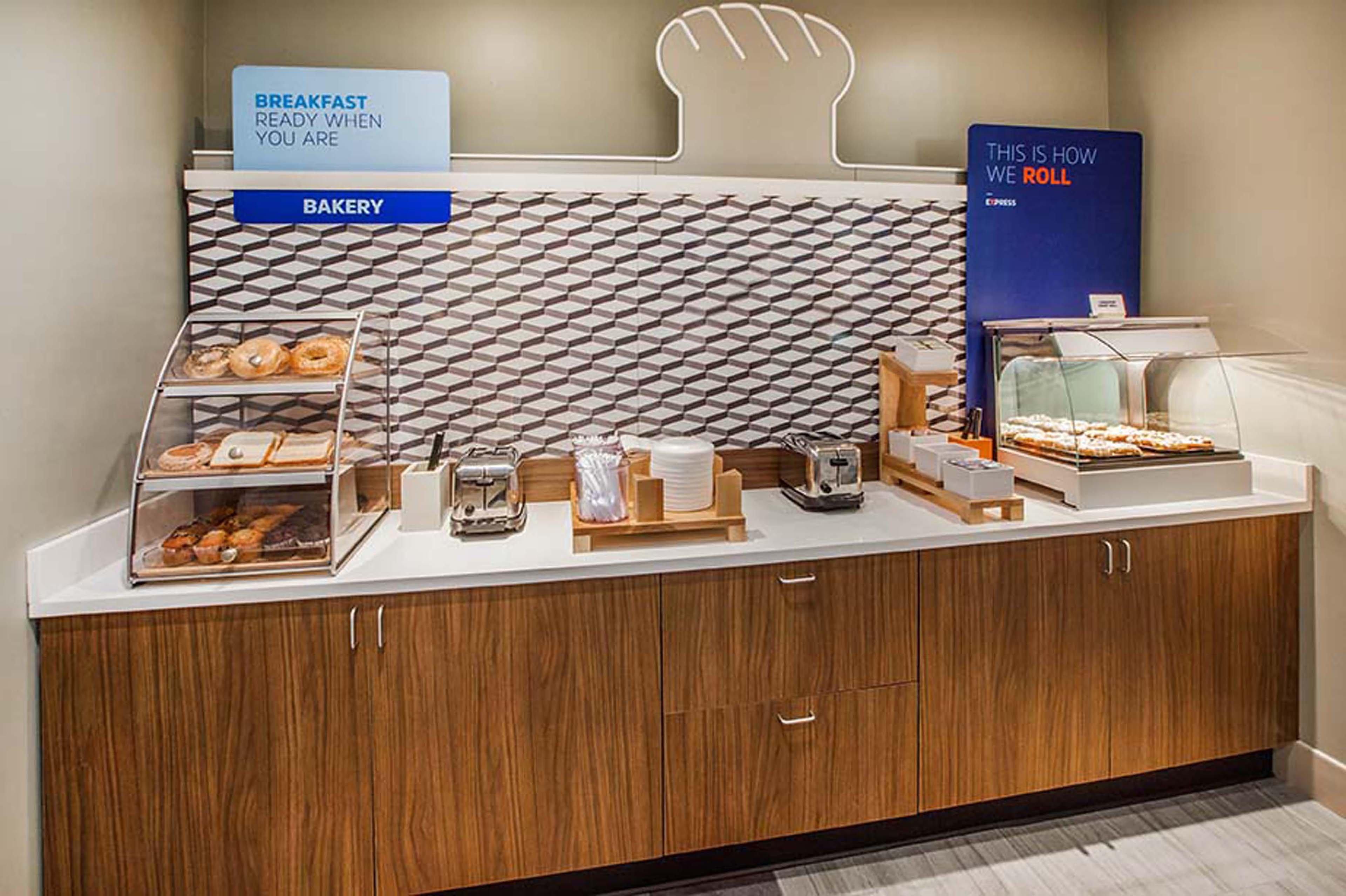 Holiday Inn Express Chapel Hill By Ihg Buitenkant foto