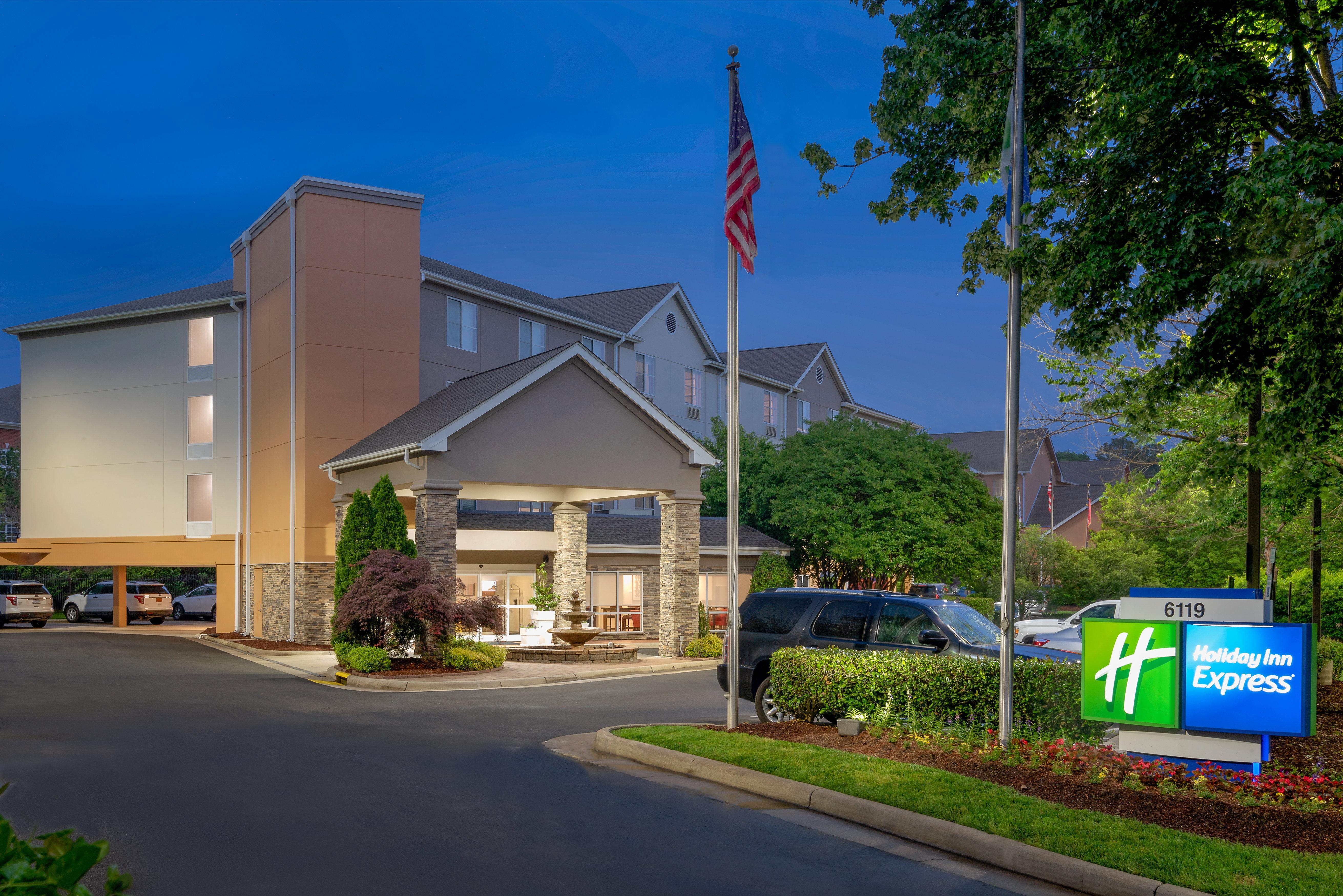 Holiday Inn Express Chapel Hill By Ihg Buitenkant foto