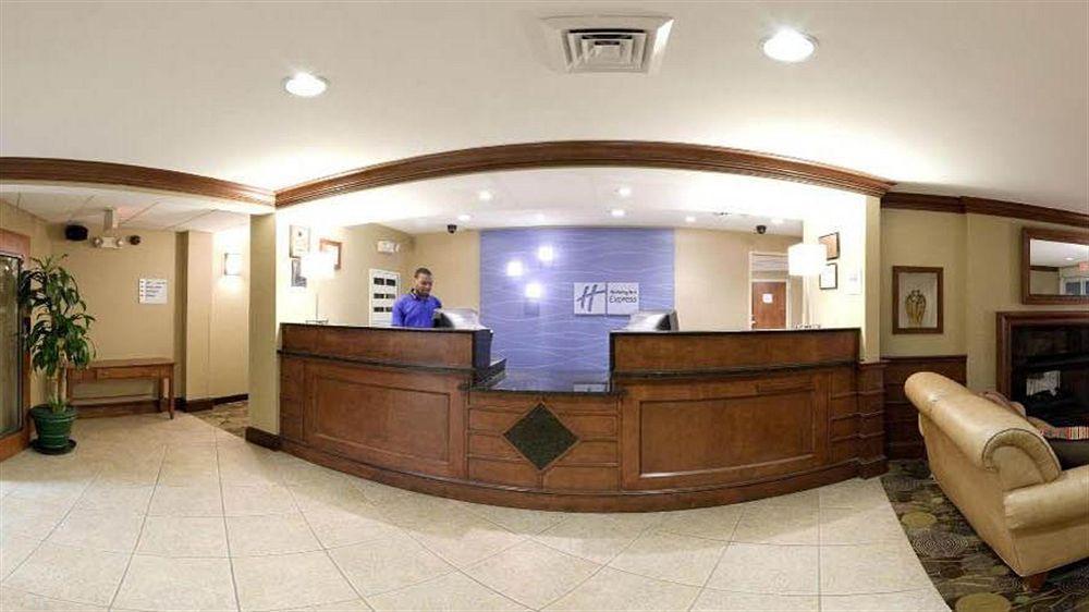 Holiday Inn Express Chapel Hill By Ihg Buitenkant foto