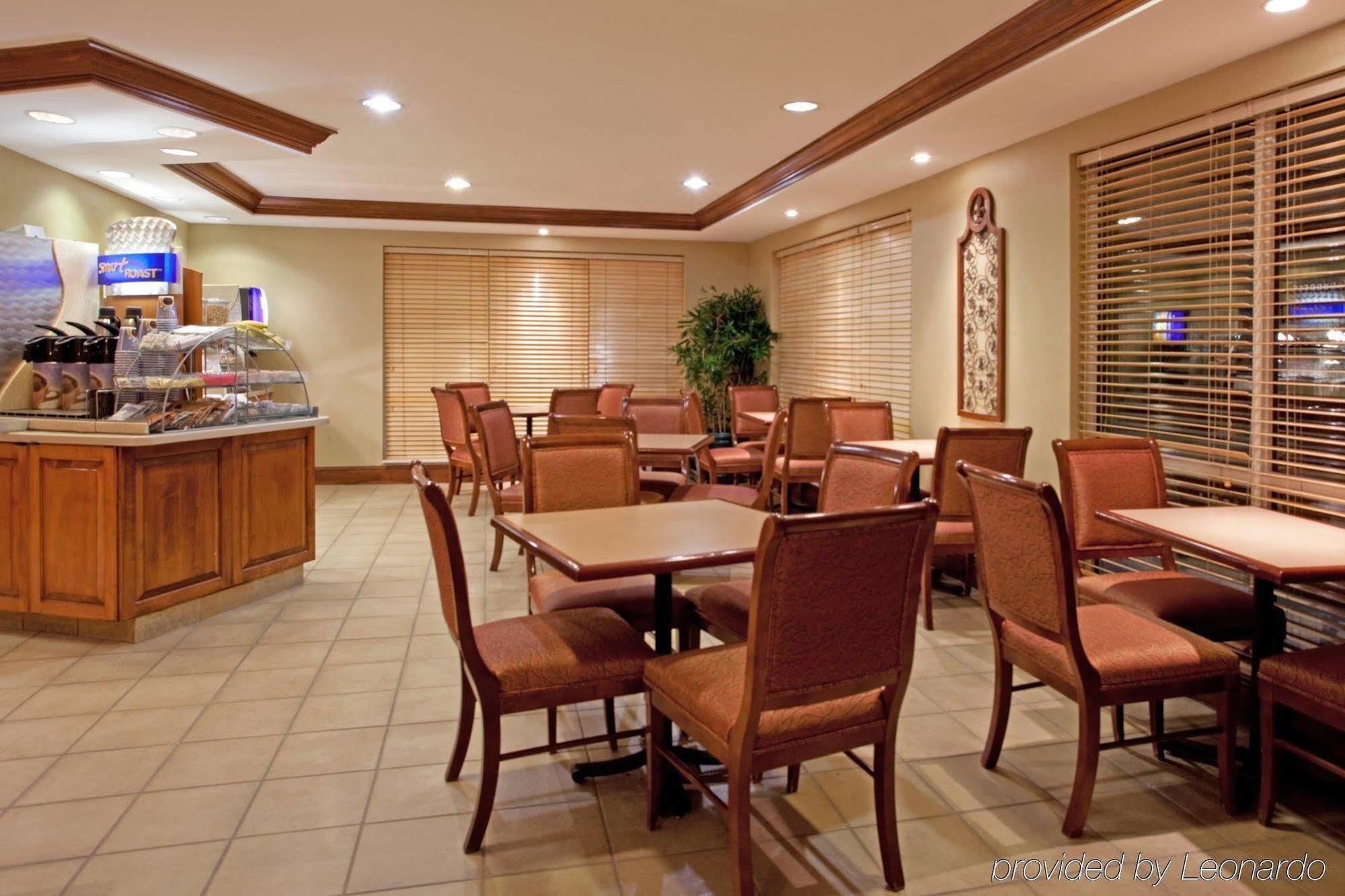 Holiday Inn Express Chapel Hill By Ihg Buitenkant foto